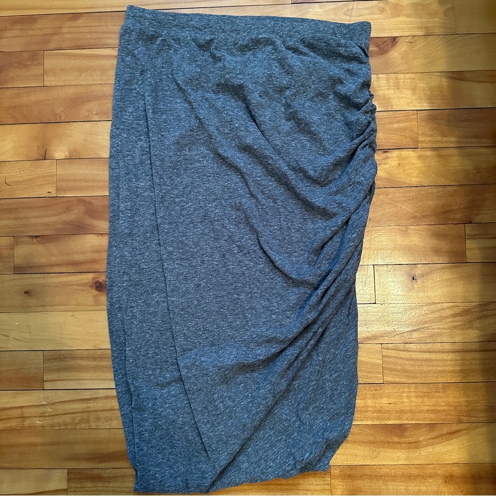 Noisy May Skirt